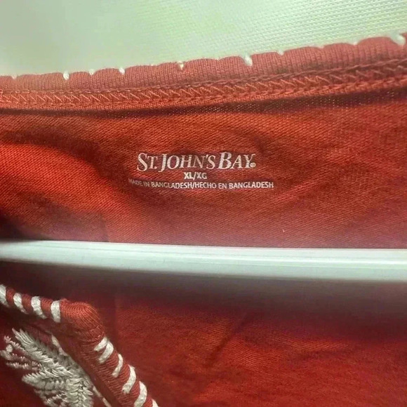 St. John’s bay size xl  women’s decorated short sleeve blouse - Picture 3 of 3